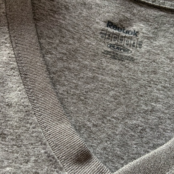 🔆Moving Sale 20% Off 🔆Grey Workout Top - Picture 2 of 3